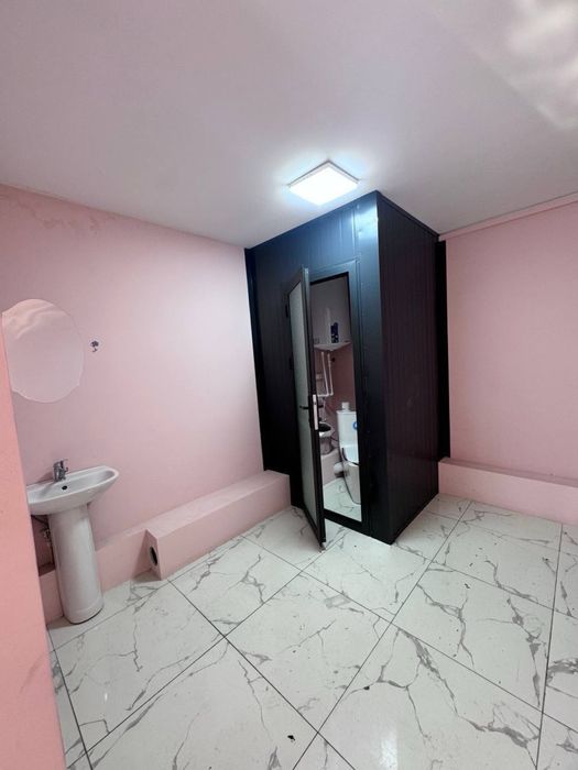 Vokzal park oldida pobeznes tayyor obekt sotiladi