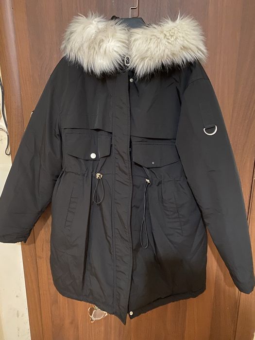 Срочно  продам  парку  женскую  новую .