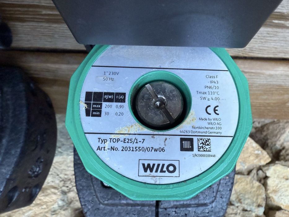 Електронна  помпа  WILO TOP -E 25 /1-7