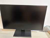 Monitor, tastatura si mouse