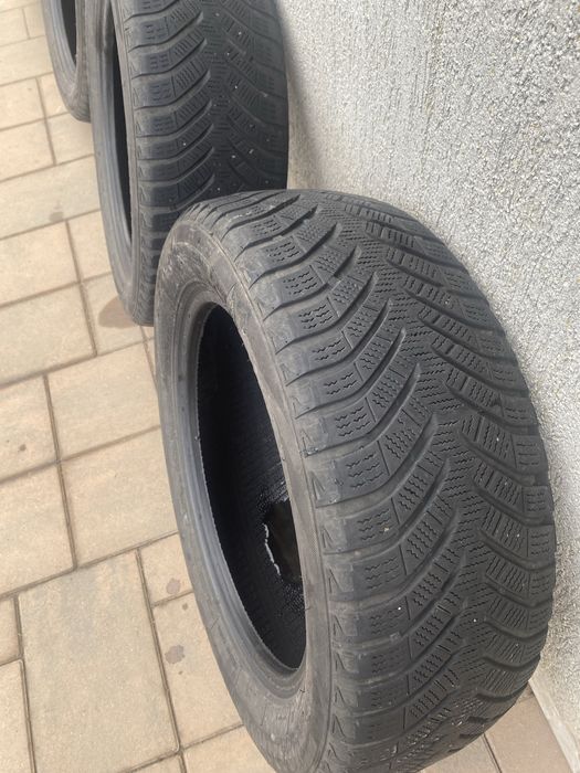 Vând cauciucuri 205 55 r16