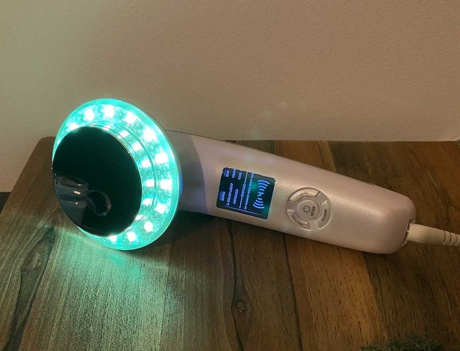 Масажор за лице/тяло 6 в 1 EMS функции, ултразвук, фотон, йони