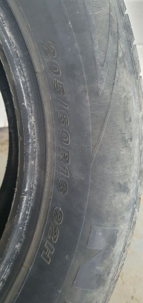 Шины летние 205/60R16