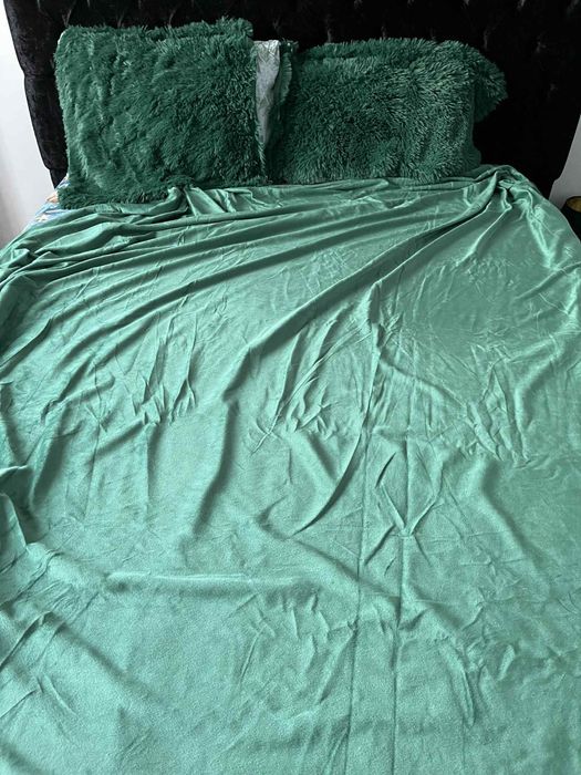 Продавам плик и калъф плюшен