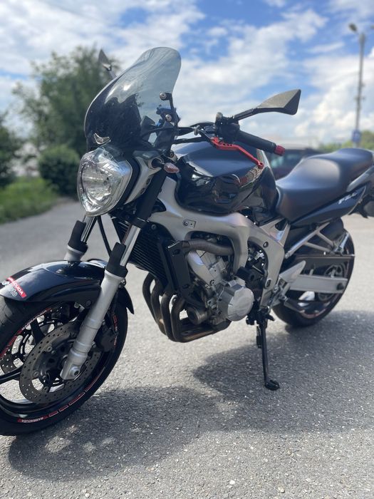 Yamaha fz6! 2005 ( la fel ca gsr 600,er6,etc)