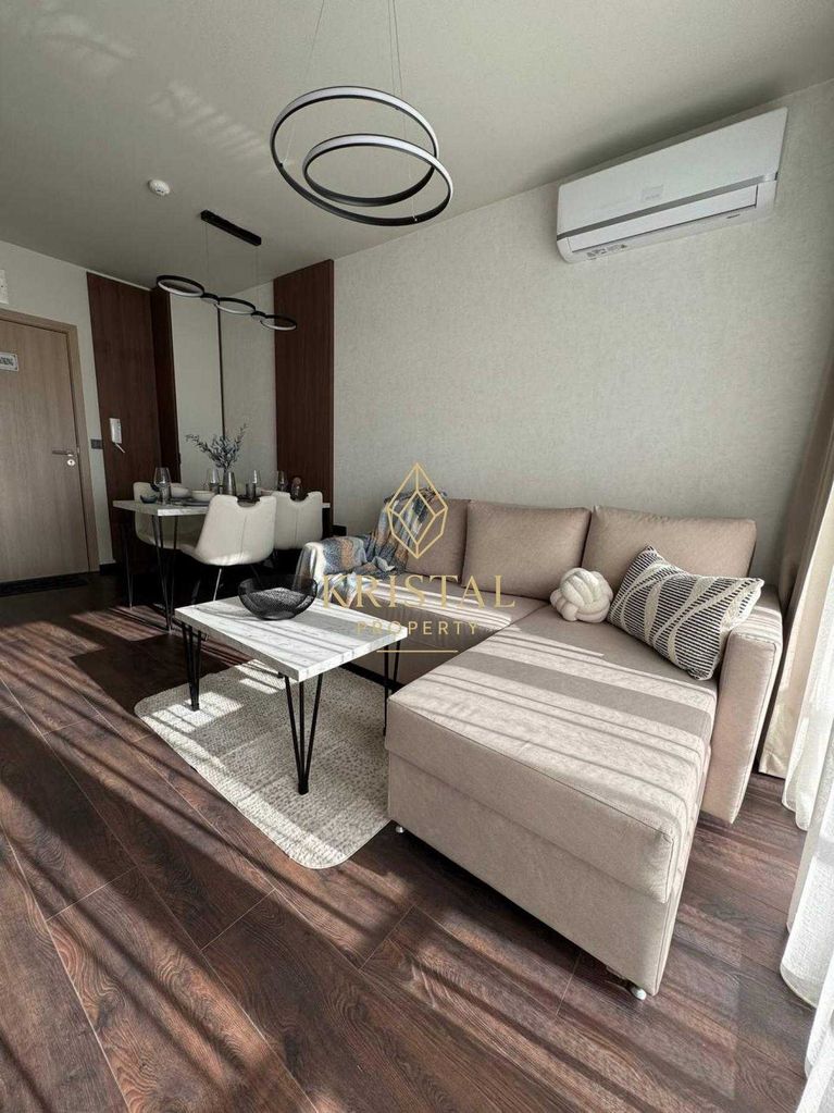 Продава се Двустаен апартамент в к.к. Слънчев бряг - 50 кв.м за 2300 €/кв.м - Снимка #2