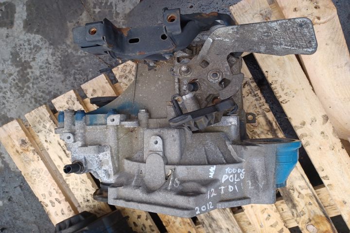 Cutie de viteze manuala 1.2 TDI MX1253 MAL MX1253 Volkswagen VW Polo 5 6R  [din 2009 pana  2015]