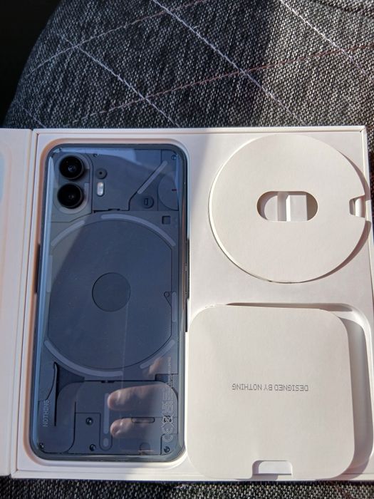 Nothing phone2 i
