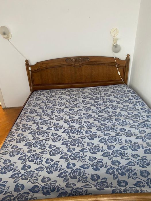 Vand dormitor din lemn, stare foarte buna