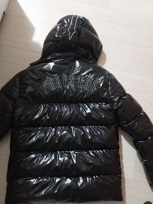 Geaca trapstar lucioasă