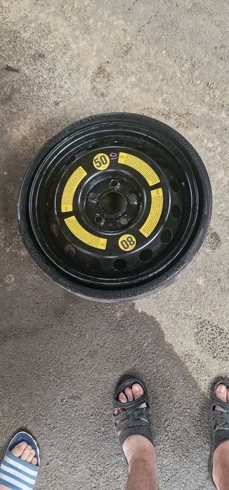 Запасное колесо на туарег