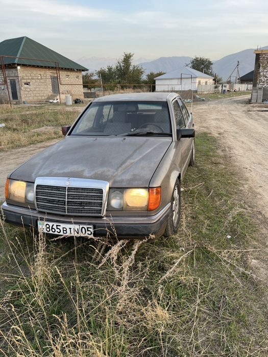 Продам мерседес 124 на ходу