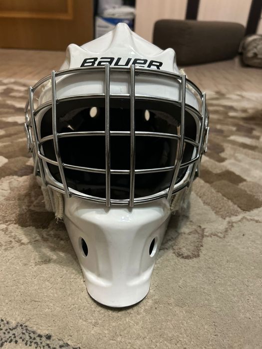 Продам шлем вратаря Bauer 930 JR