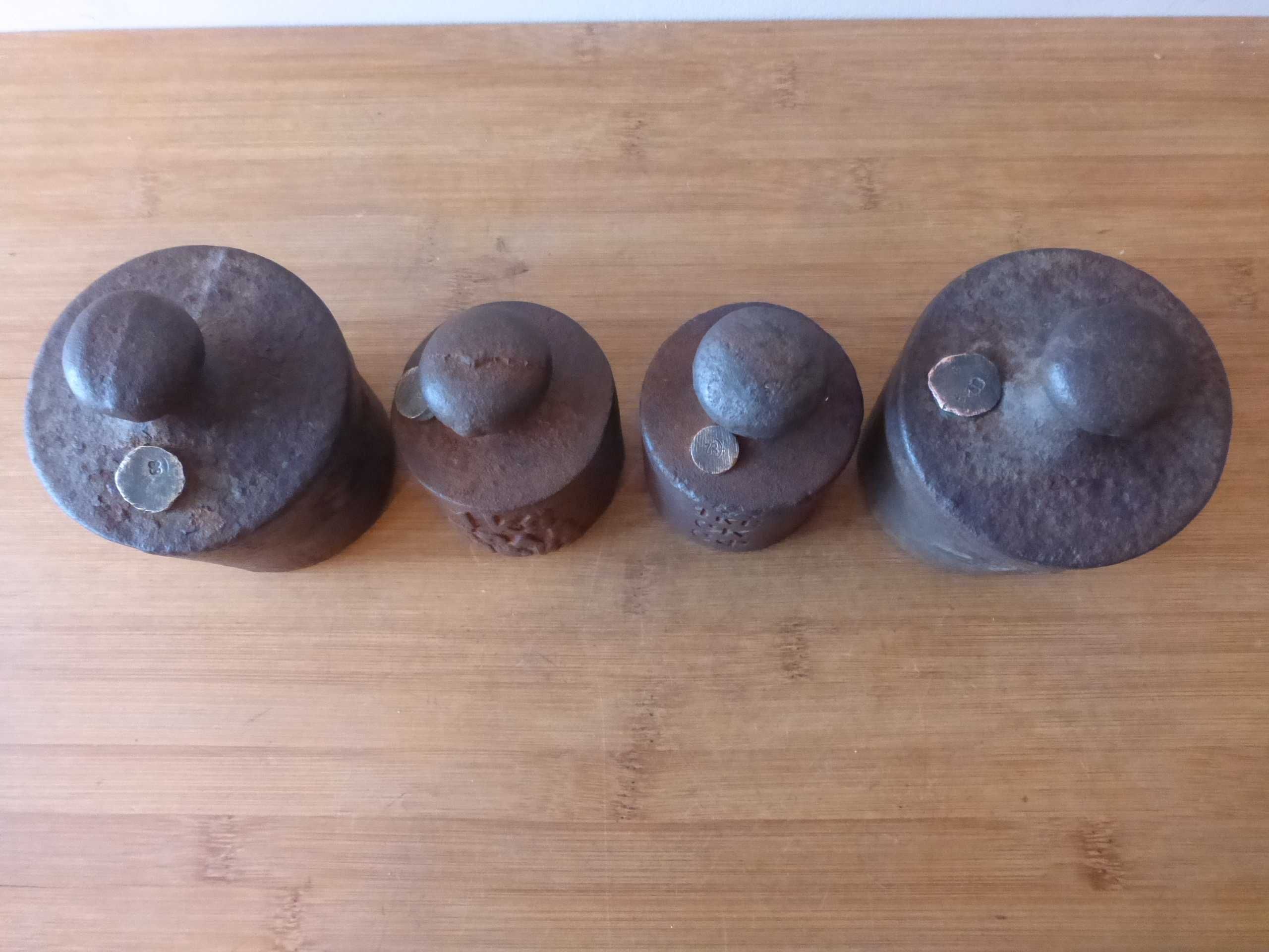 Железни теглилки 4 бр тежести екзагии грамове за кантар везна 1941 г