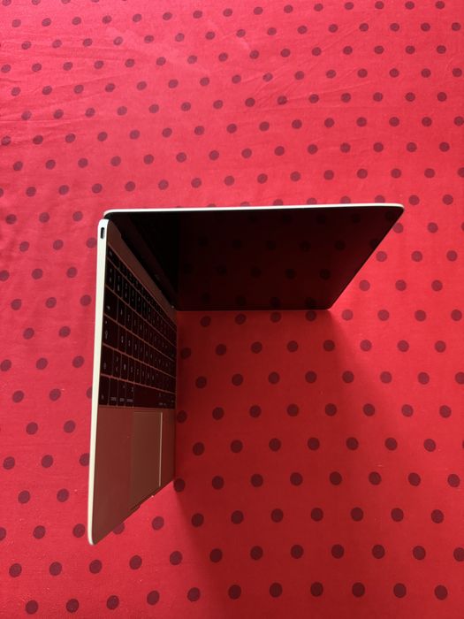 Macbook 12 retina intel m3 8gb 256 ssd Ultraslim