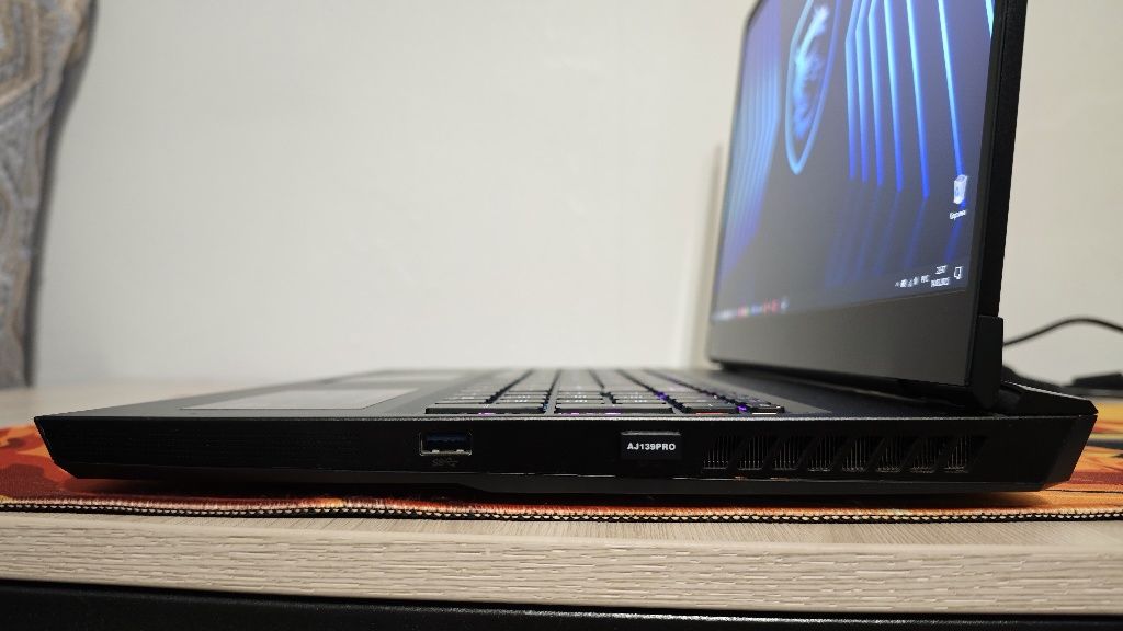 Продам игровой ноутбук MSI Vector GP76 Core i7 12700H, RTX3070ti