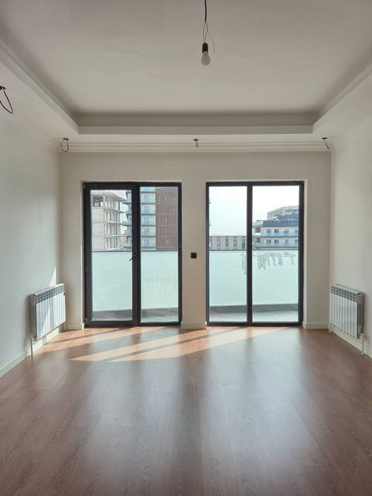 Продается 3х ком квартира, ЖК Нур, ор-р: ул. Ниёзбек, 98 м²