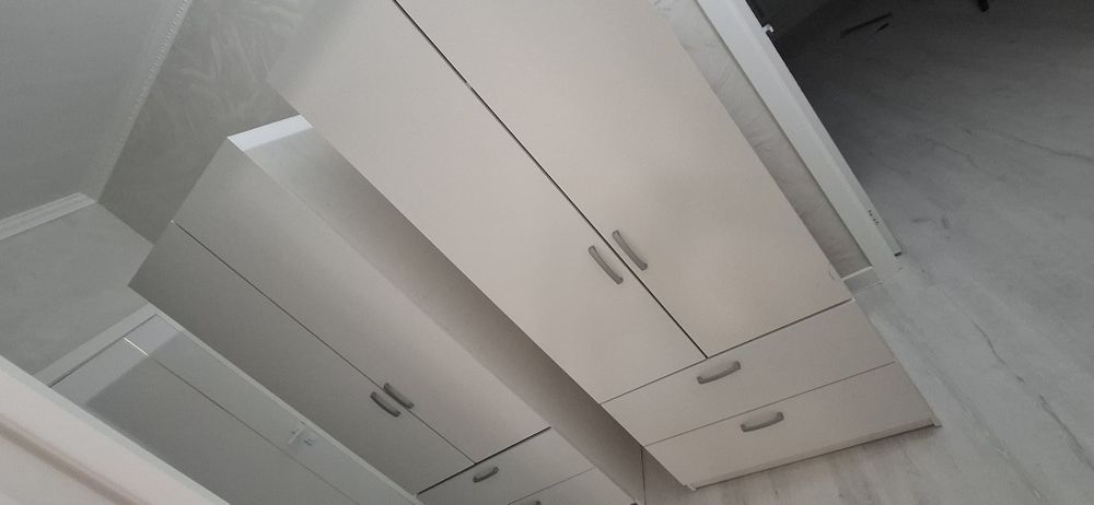 продается шкаф в хорошем состоянии