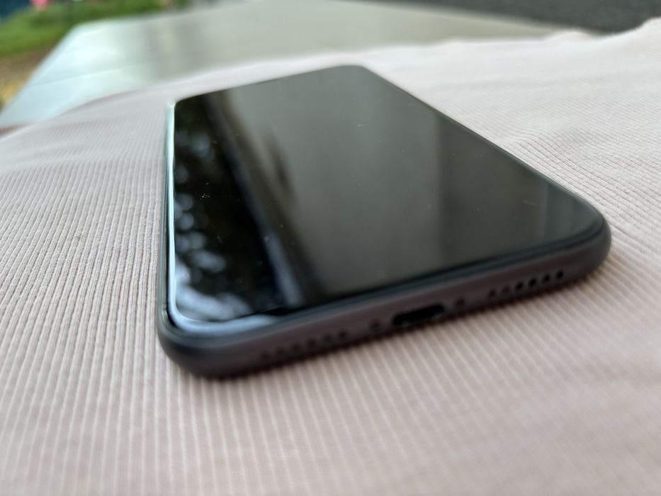 iphone 11 grey, 64GB