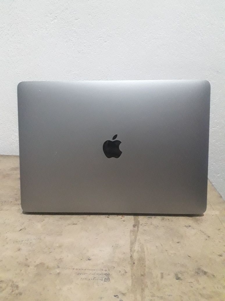 Noutbook Macbook Air
