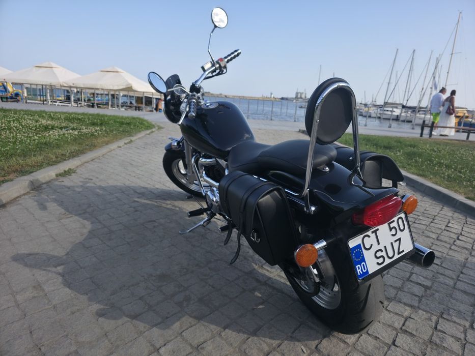 Suzuki VZ800 Marauder perfectă începători
