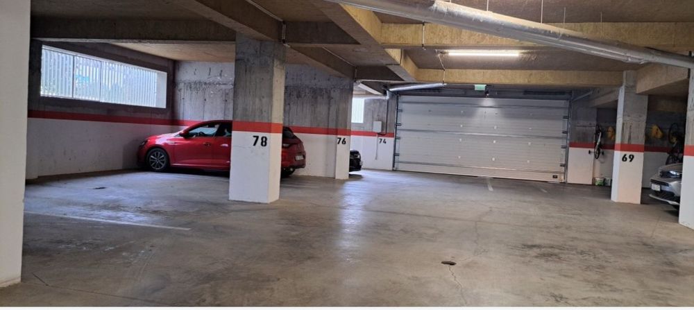 PARCARE Subterana de inchiriat  În Tractorul