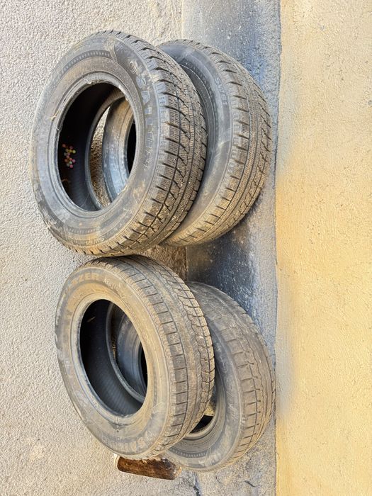 Зимние шины размер 185 /70/ 14