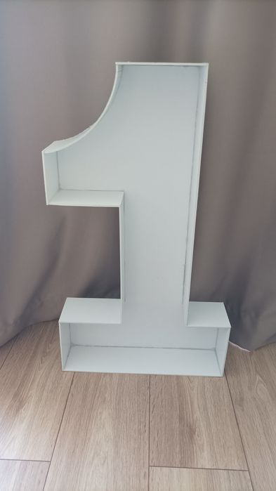 Обемни цифри и букви