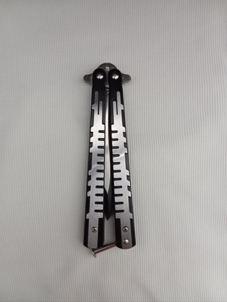 Butterfly Knife .