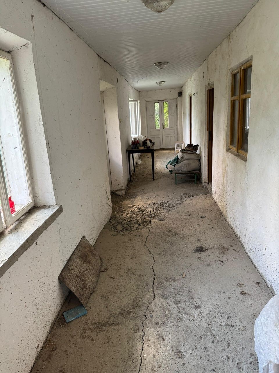 Casă 151 m² + 50m2 anexa+ 7003 m² teren – Tanacu/Valea Seaca/Vaslui.