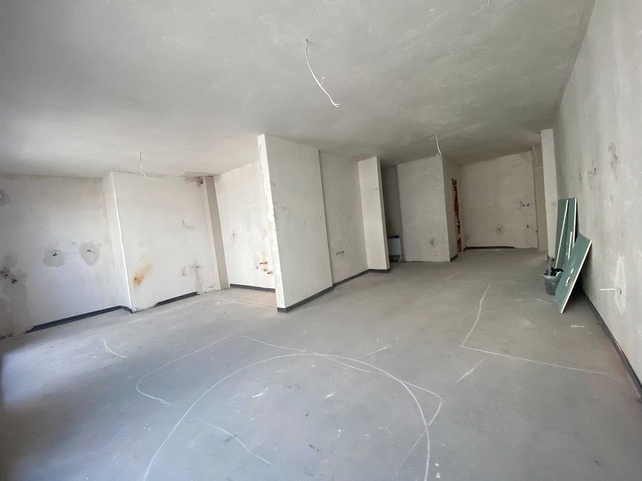 Продава се Четиристаен апартамент в София, Кръстова вада - 160 кв.м за 2313 €/кв.м - Снимка #1