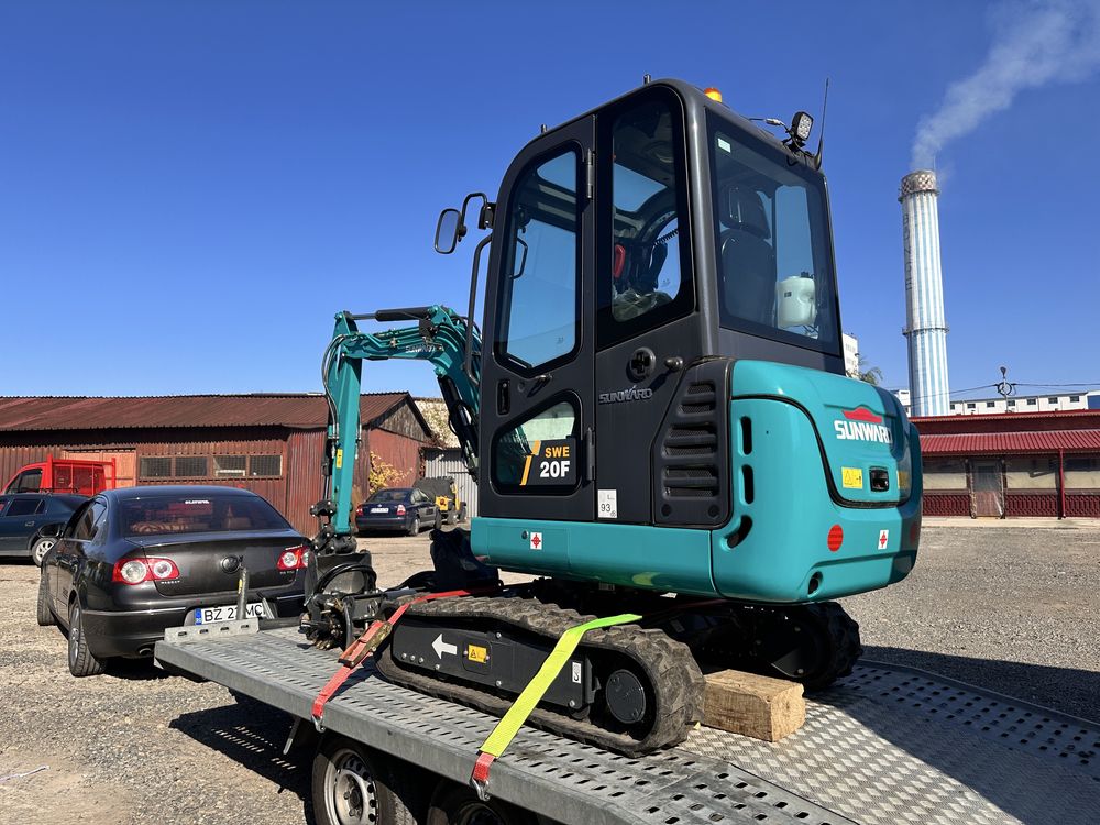 Mini Excavator de Închiriat