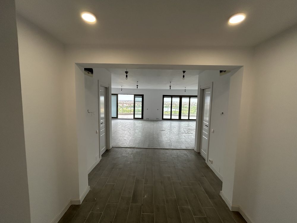 Penthouse 6 camere, 195 mp, Doamna Ghica, Complex Planorama, plus tva