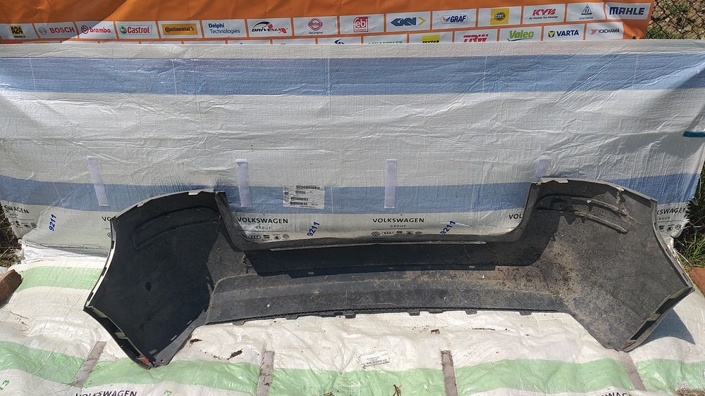 Dezmembrez Bara spate de pe Fiat DOBLO 2010-2015