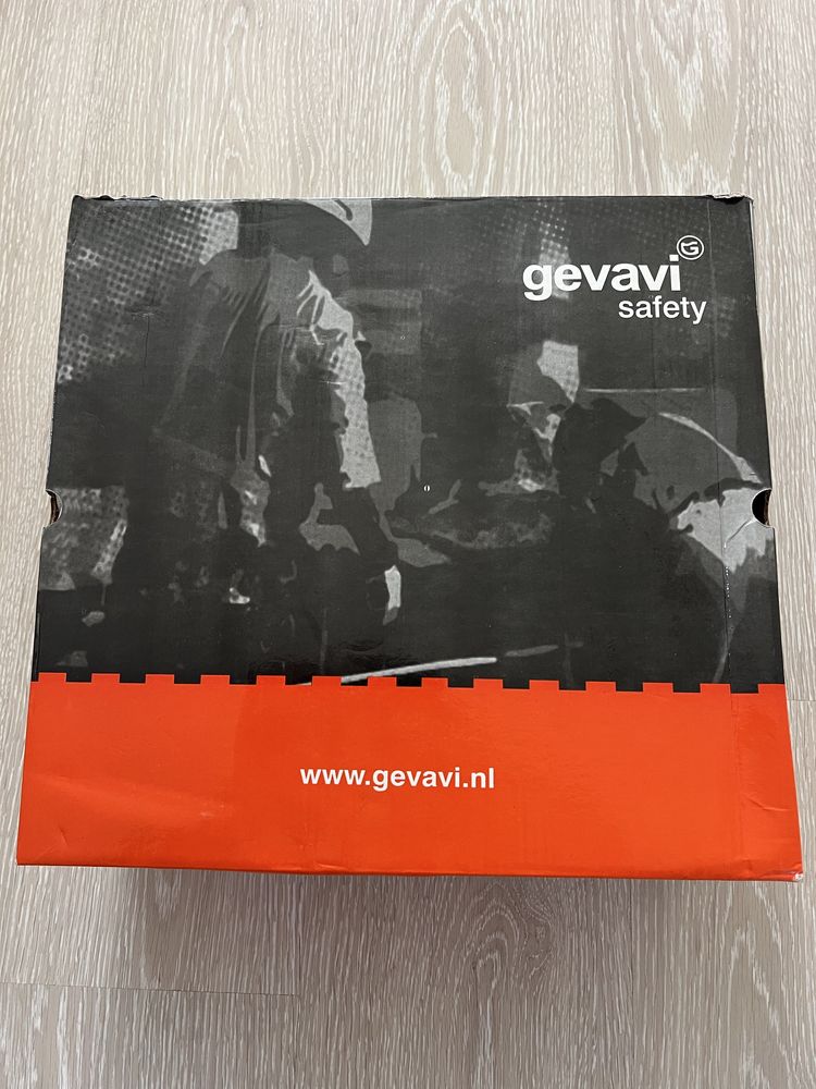 Кафяви работни ботуши Gevavi Safety GS91 Bari S3