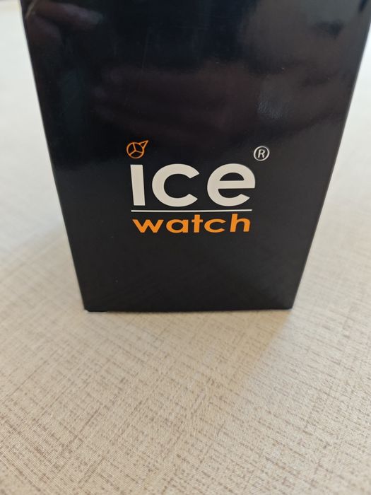 Дамски часовник като нов