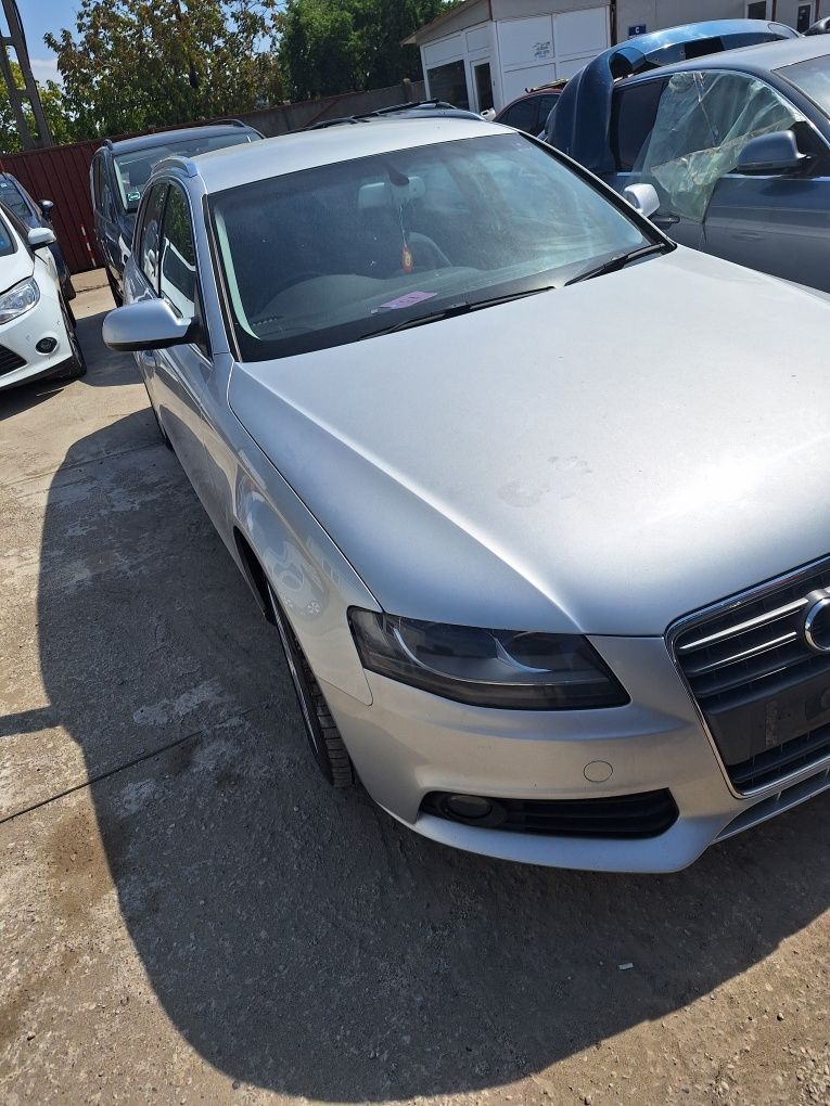 Dezmembram Audi a4 b8 breack 2.0 tdi cod motor cag-a cutie automata