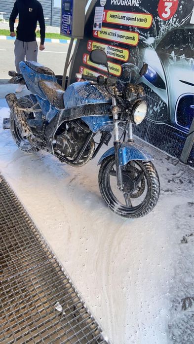 Motocicleta daelim roadwin 125 A1