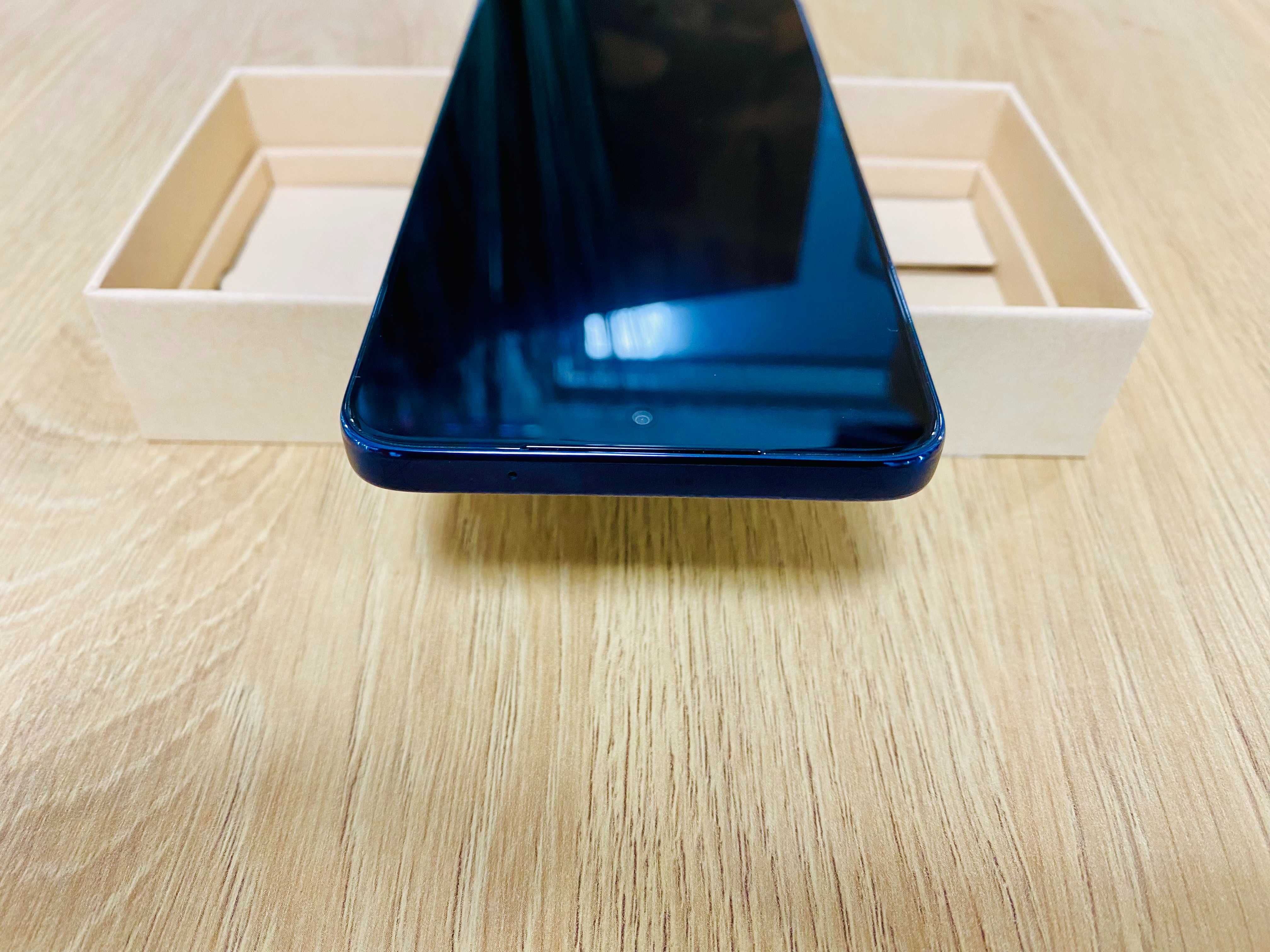 НОВ !!! Motorola Edge 50 Neo, 256GB, 8GB RAM, 5G, Pantone Nautica Blue