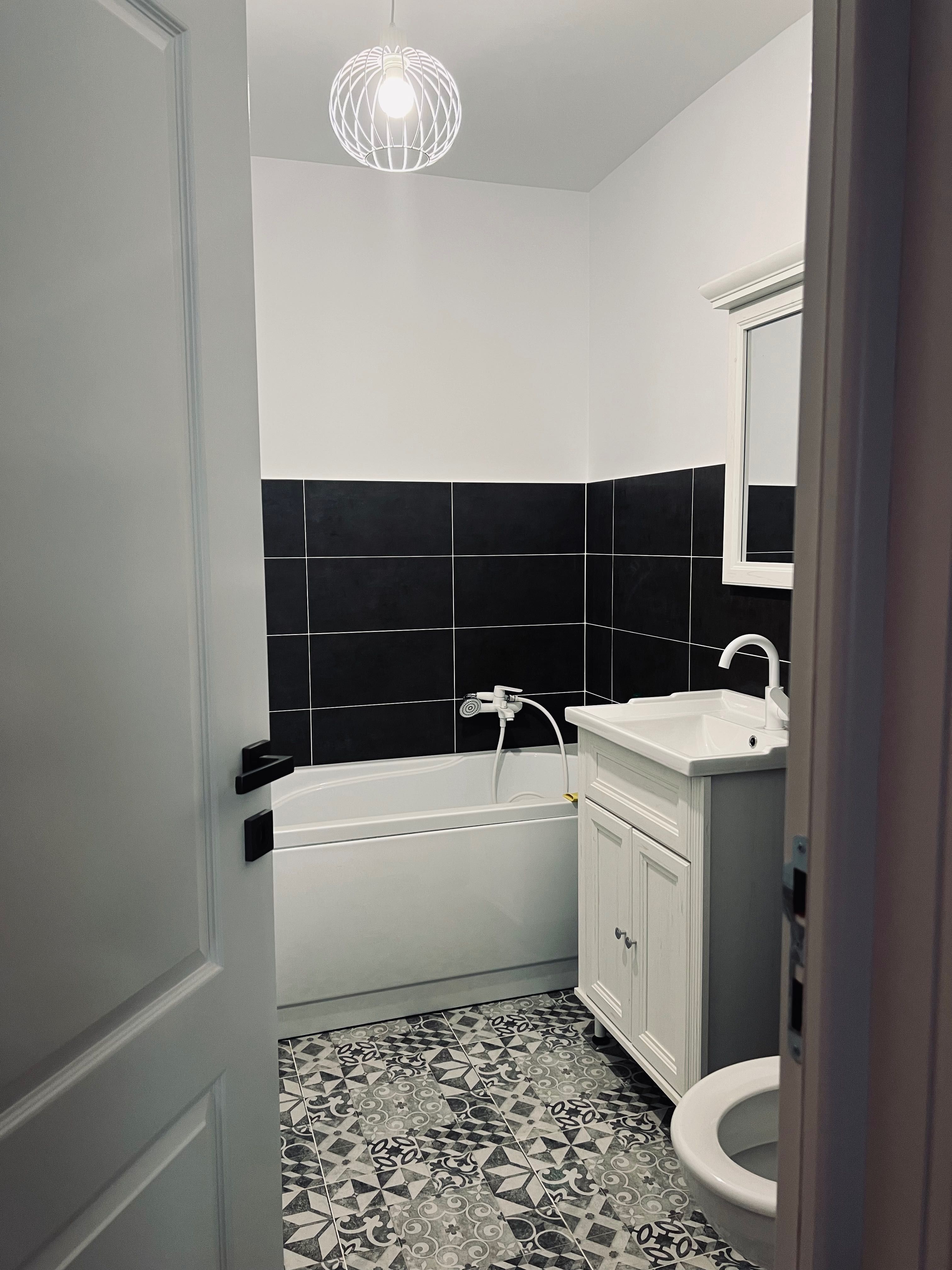 Apartament de închiriat bloc nou zona Iulius Mall