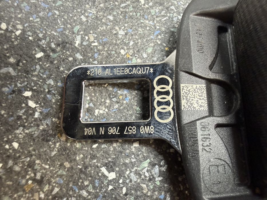 Audi a4 s4 B9 A5 S5 Предни колани ляв и десен