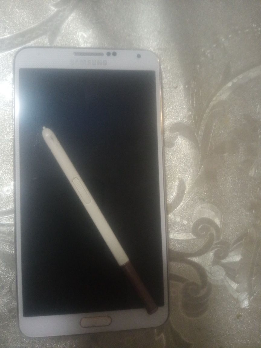 Srochna sotiladi samsung note 3