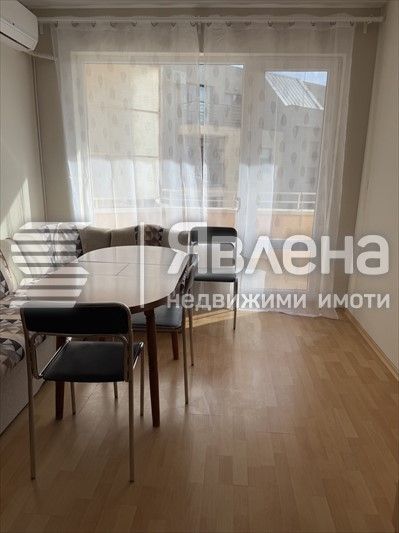 слънчев двустаен апартамент, 68 кв.м
