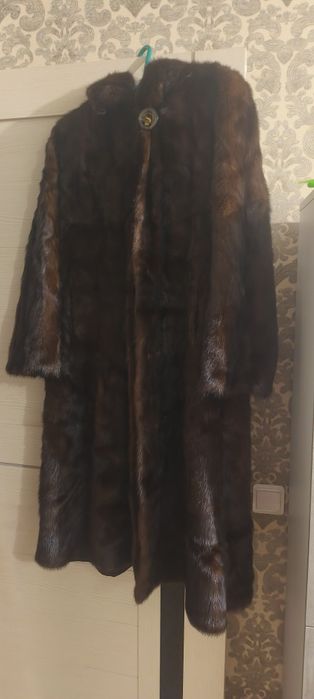 Продается шуба 54р.