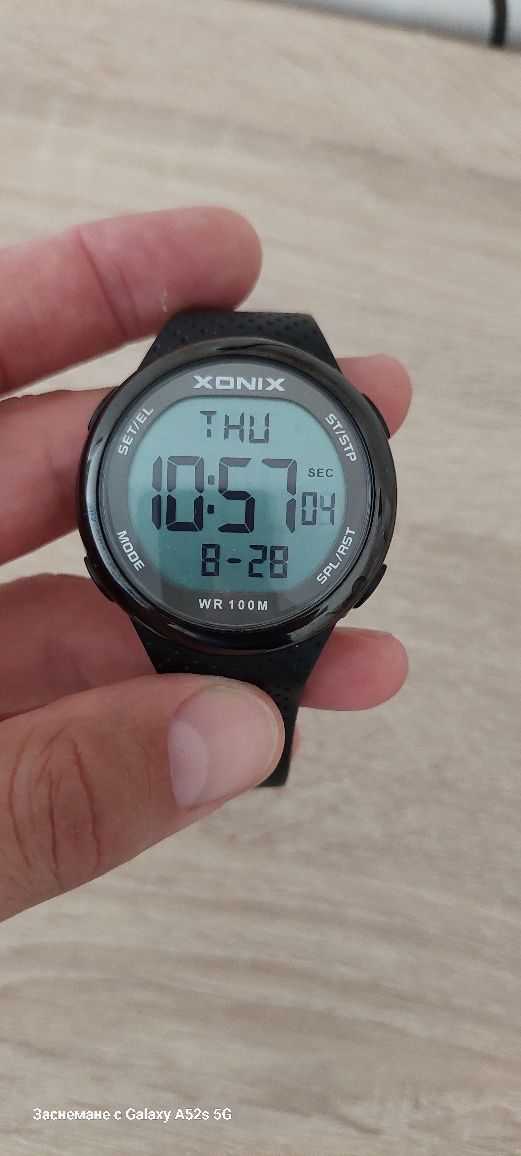 Casio MRW 200H и XONIX WATCH 10 bara + подарък гривна зодия телец