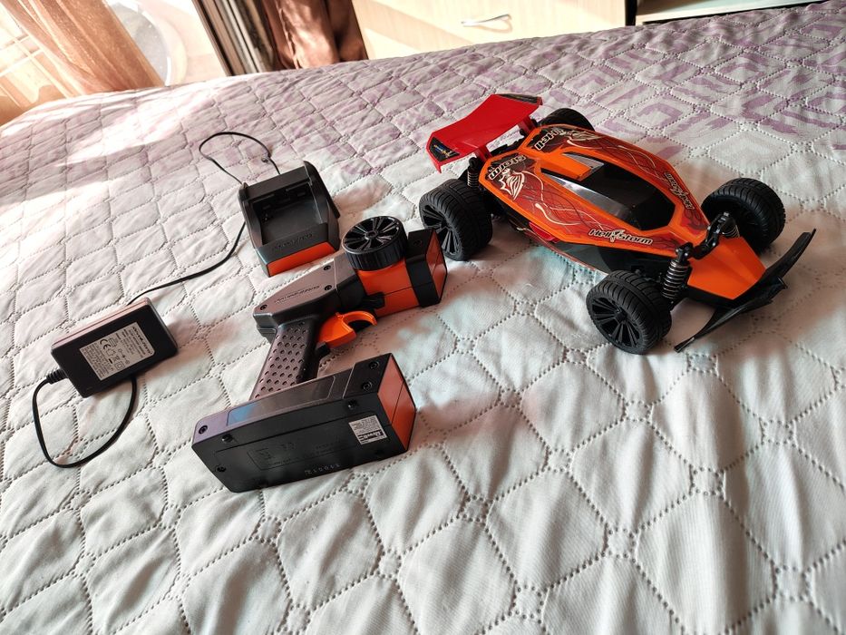 RC количка с дистанционно "REVELL"