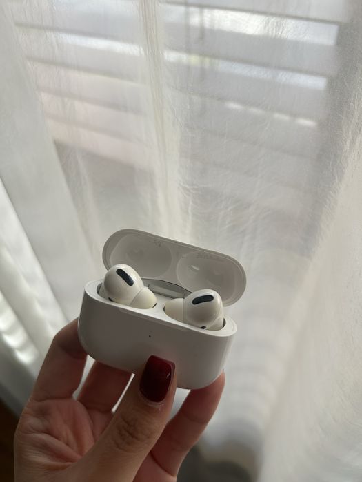 AirPods Pro Зарядно