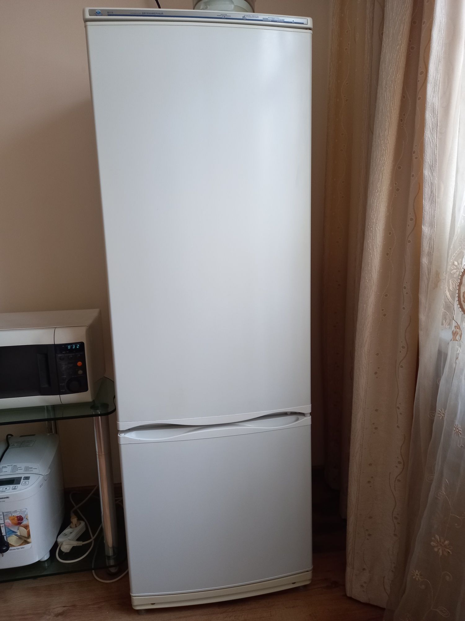 Холодильник двухкамерный Атлант