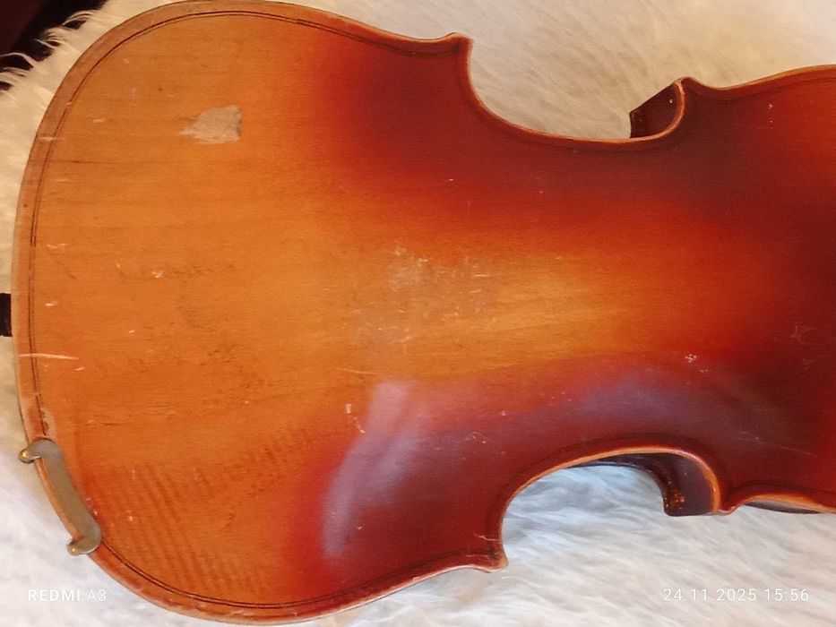 Антична Чешка Цигулка