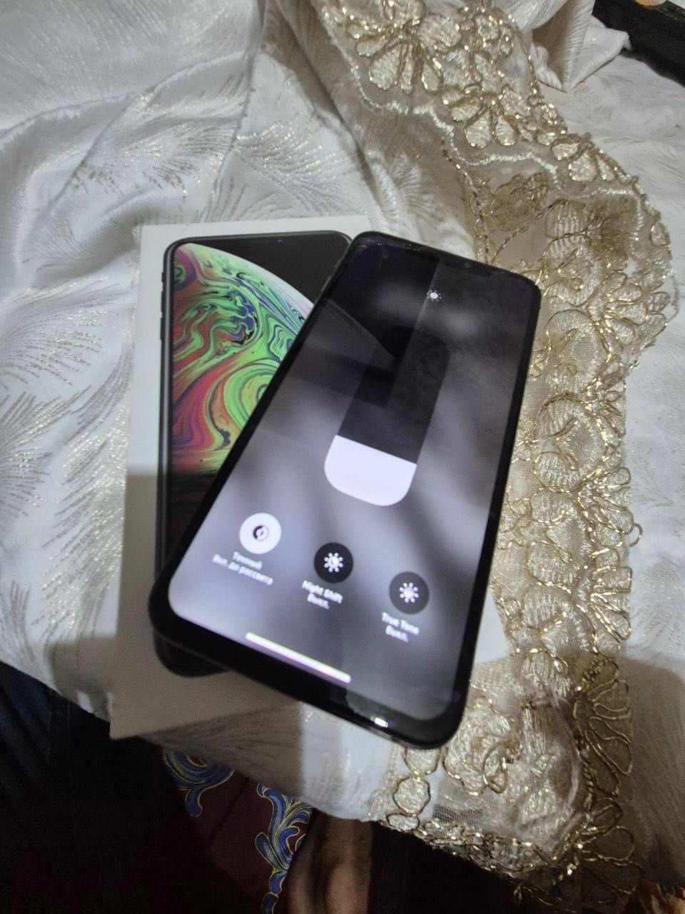 Iphone Xsmax gold